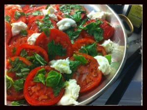 tomato and burrata salad / momskitchenhandbook.com