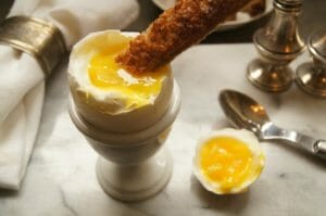 Perfect soft cooked eggs / momskitchenhandbook