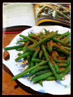 Green Beans with Smokey Pistachio Dust / momskitchenhandbook.com