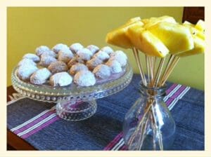 Mexican wedding cakes & pineapple