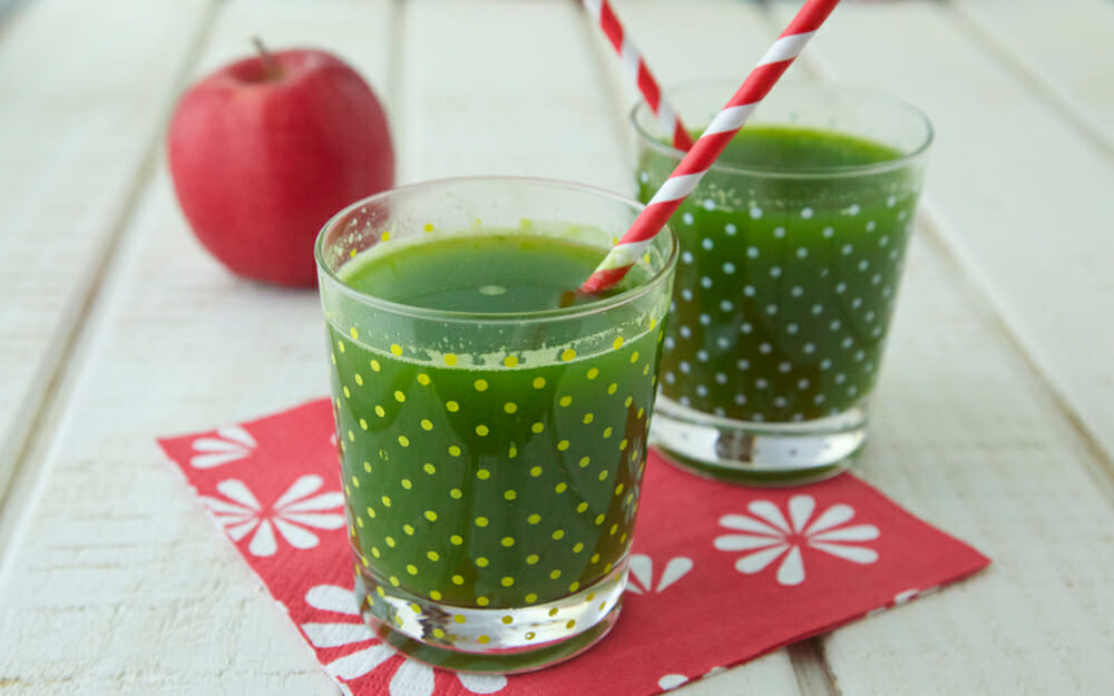Kid-friendly green apple juice from Weelicious