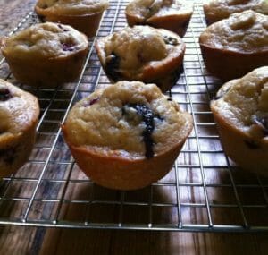 Lemon Berry Muffins / MOMS KITCHEN HANDBOOK