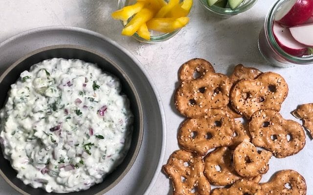 Easy Cottage Cheese Dip