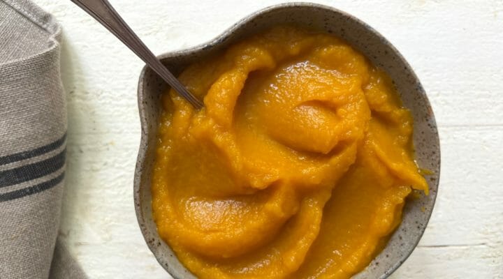 Bowl of pumpkin puree