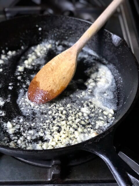 Sauteeing garlic