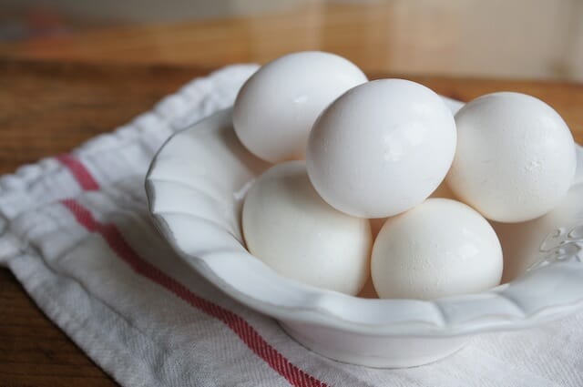 Bowl of white eggs to be hard boiled