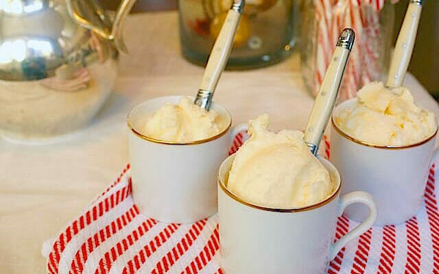 Egg Nog Floats