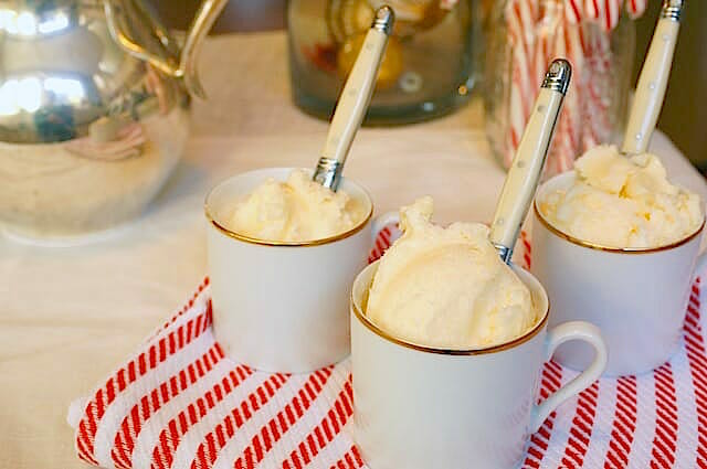 Egg Nog Floats