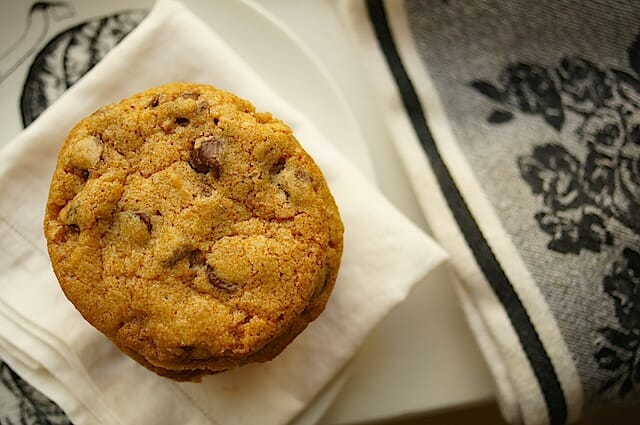 How to make pretty chocolate chip cookies