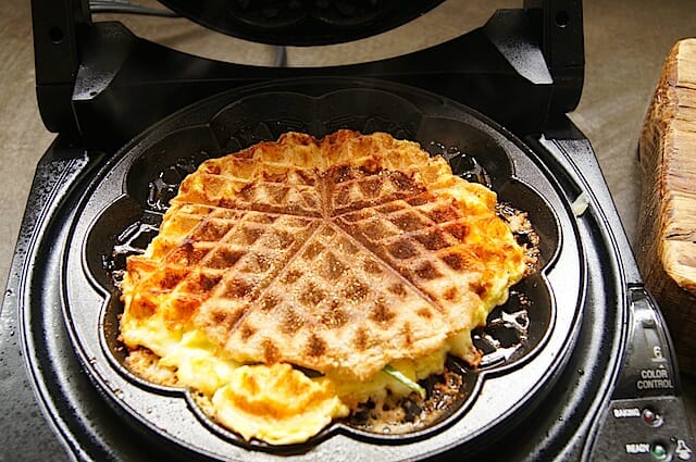 waffle iron egg sandwich / momskitchenhandbook.com