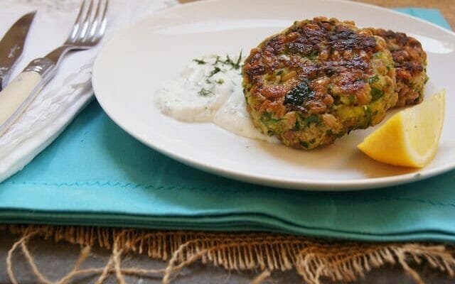 Farro Cakes with yogurt