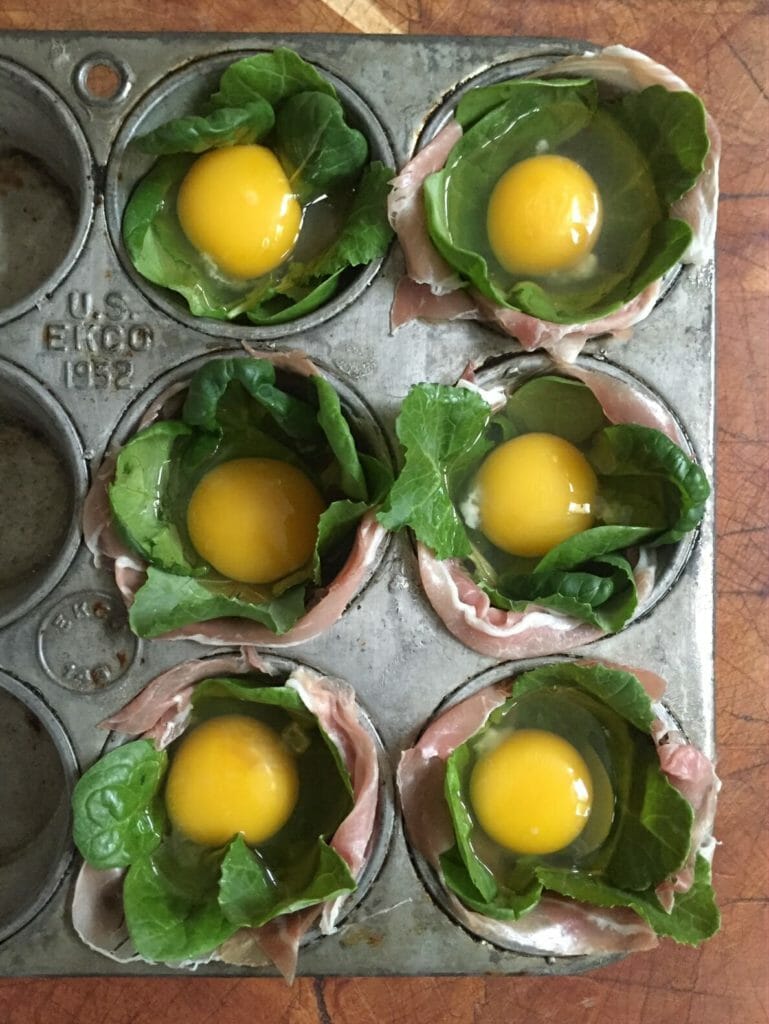 prosciutto egg cups