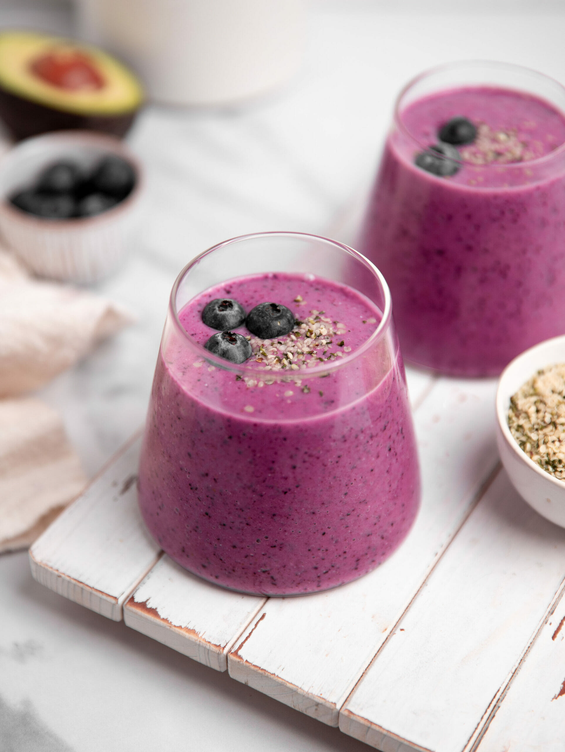 healthy blueberry superfood smoothie