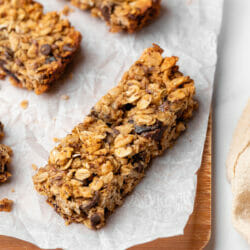 Peanut Butter Chocolate Chip Granola Bars