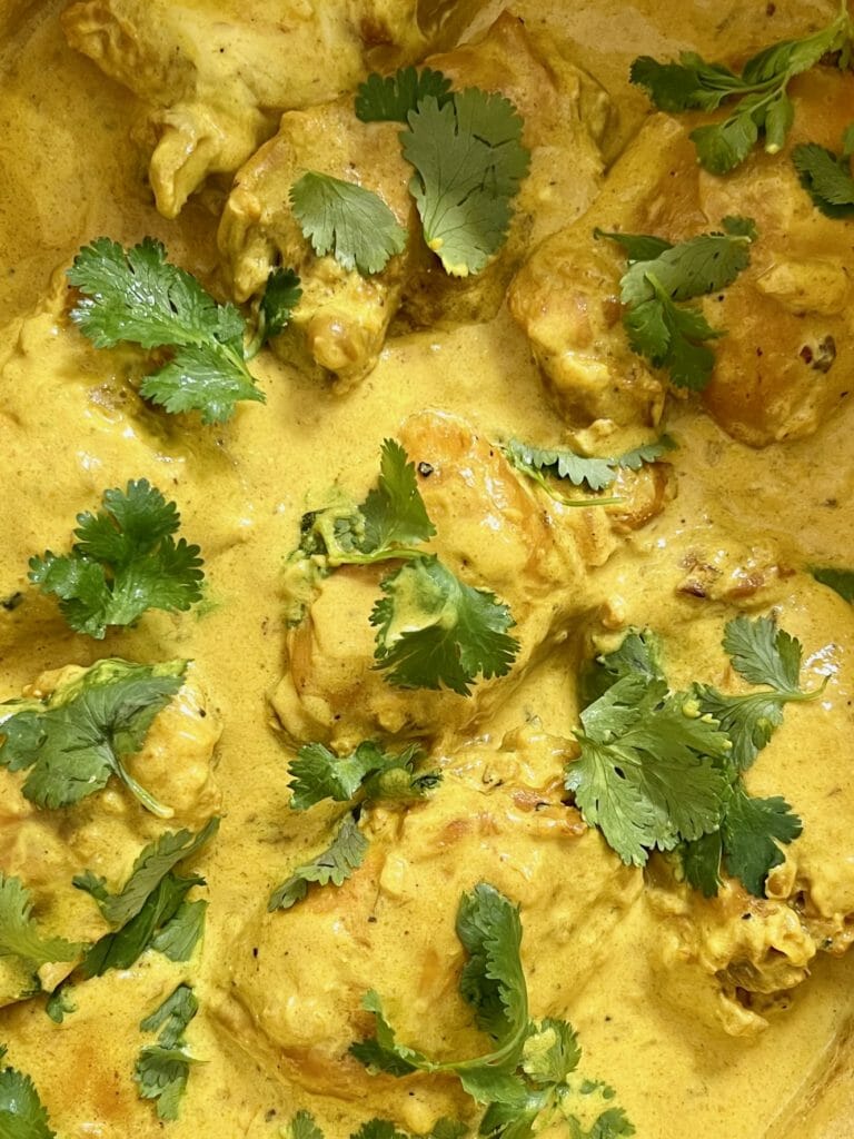 Close up of creamy afghan chicken