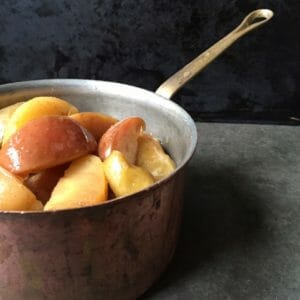 Applesauce in a pot