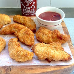 chicken fingers with sriracha ketchup