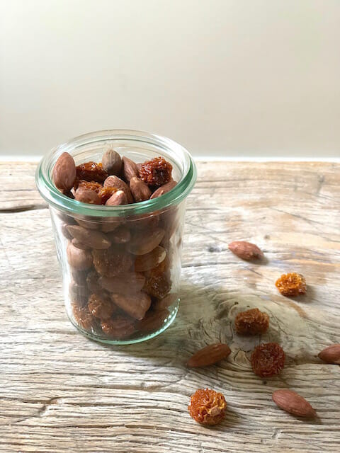 trail mix, a quick and healthy kids snack