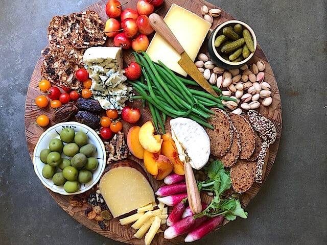 COLORFUL CHEESEBOARD