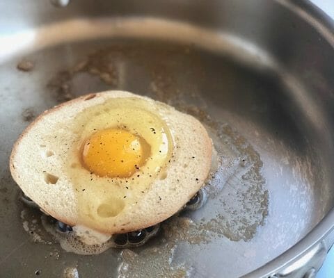 Egg in a Bagel Hole