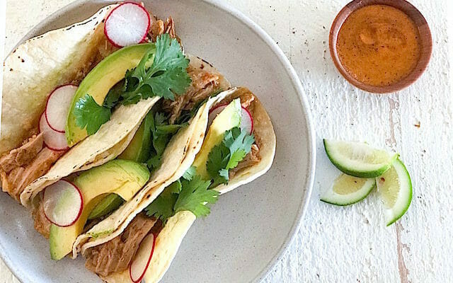 Slow cooker pork tinga tacos