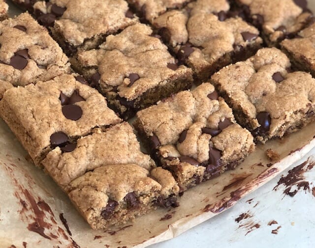 20 tasty heart healthy foods including chickpea blondies