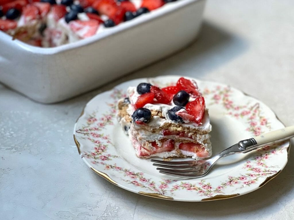 lemon yogurt icebox cake