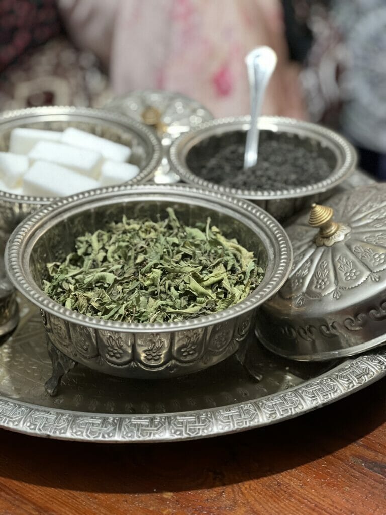 Mint tea for brewing